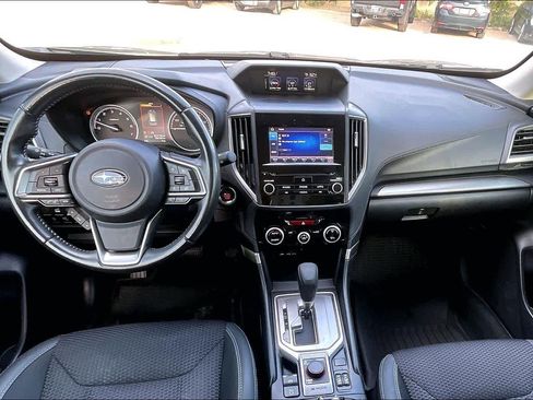 Used 2020 Subaru Forester Premium AWD/4WD image 16