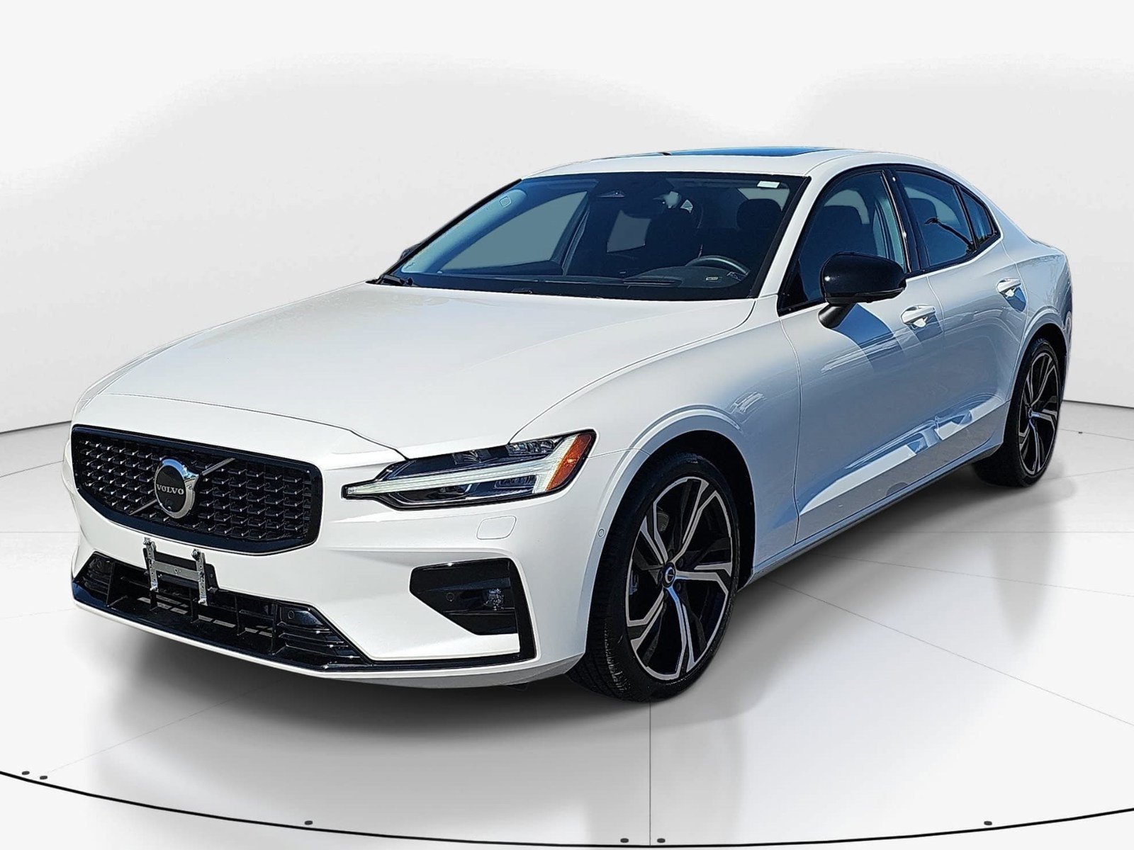 Used 2024 Volvo S60 B5 Ultimate w/ Climate Package AWD/4WD image 8