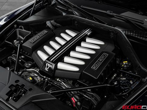 Used 2016 Rolls-Royce Wraith RWD image 11