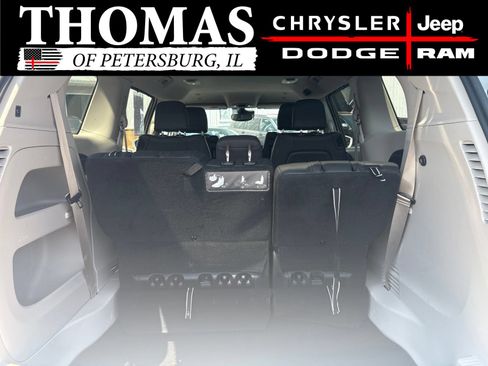 Used 2020 Chrysler Pacifica Touring-L Plus w/ Tire & Wheel Group FWD image 25