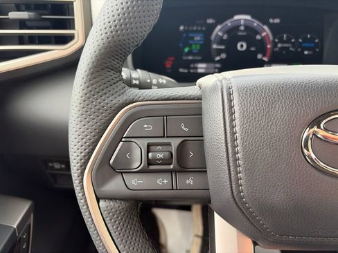 Used 2026 Toyota Sequoia Limited AWD/4WD image 30