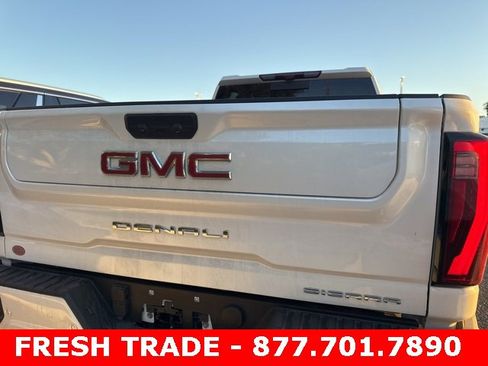 Certified 2024 GMC Sierra 2500 Denali w/ Denali Reserve Package image 4