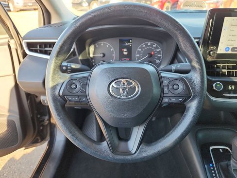 Used 2024 Toyota Corolla LE image 17