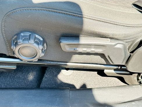 Used 2021 Jeep Wrangler Sport image 33