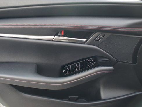 Used 2024 MAZDA MAZDA3 s image 28