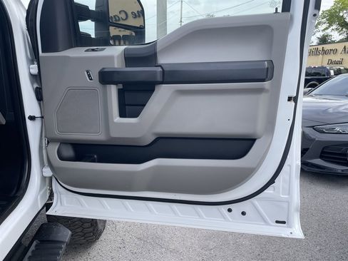 Used 2017 Ford F350 XL w/ Power Equipment Group AWD/4WD image 44