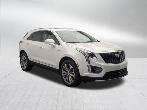 New 2026 Cadillac XT5 Premium Luxury w/ LPO, Floor Liner Package image 3