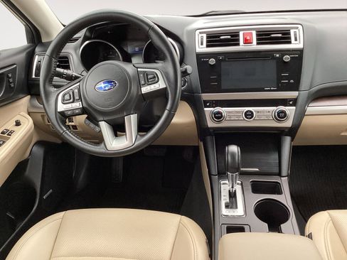 Used 2017 Subaru Outback 2.5i Limited image 10