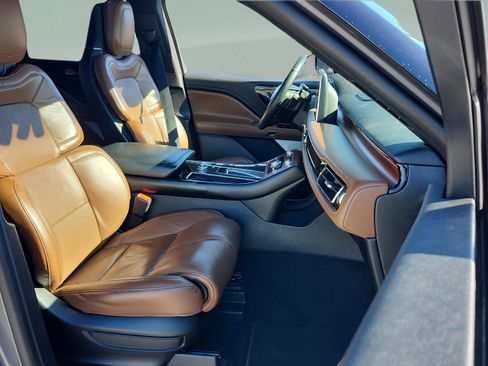 Used 2021 Lincoln Aviator Reserve w/ Equipment Group 208A image 24