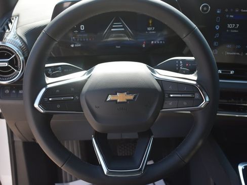New 2027 Chevrolet Equinox LT FWD image 18