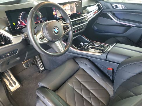 Used 2024 BMW X5 sDrive40i w/ M Sport Package RWD image 17