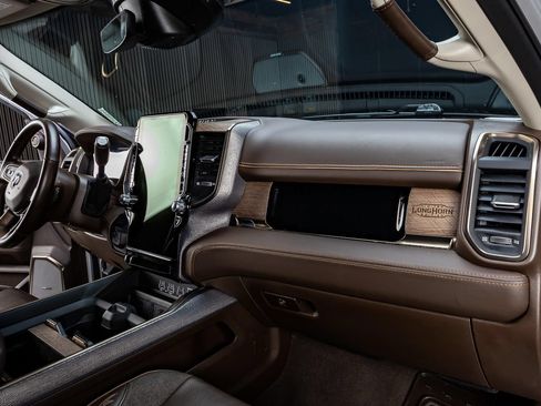 Used 2026 RAM 3500 Longhorn AWD/4WD image 9