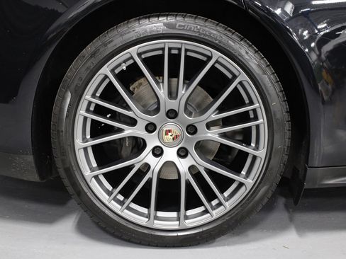 Certified 2022 Porsche Panamera 4 Platinum Edition image 13