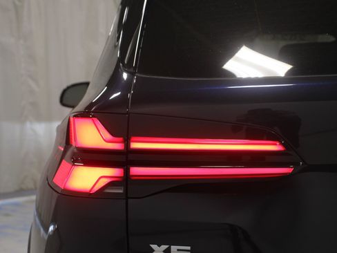 Certified 2024 BMW X5 M60i w/ Executive Package AWD/4WD image 33
