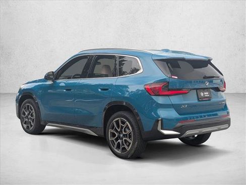 Used 2025 BMW X1 xDrive28i w/ Premium Package image 9