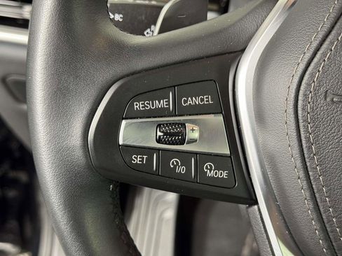 Used 2025 BMW X5 xDrive50e w/ Premium Package image 22