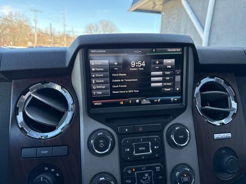 Used 2016 Ford F350 Lariat w/ Lariat Ultimate Package image 36