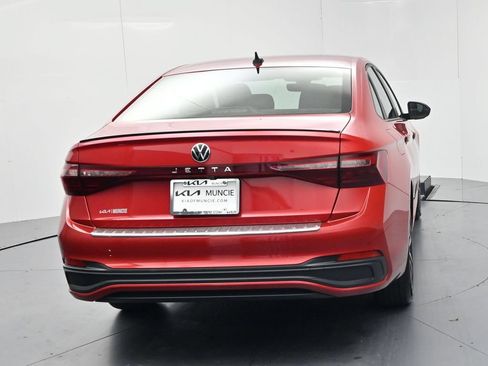 Used 2025 Volkswagen Jetta Sport FWD image 7