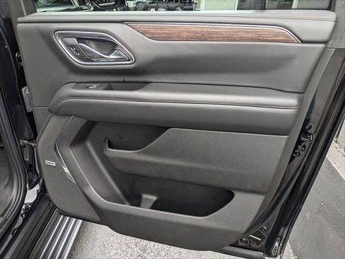 Used 2021 Chevrolet Suburban High Country w/ Premium Package AWD/4WD image 22