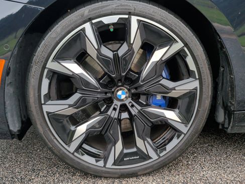 Used 2024 BMW 540i xDrive w/ Premium Package AWD/4WD image 14