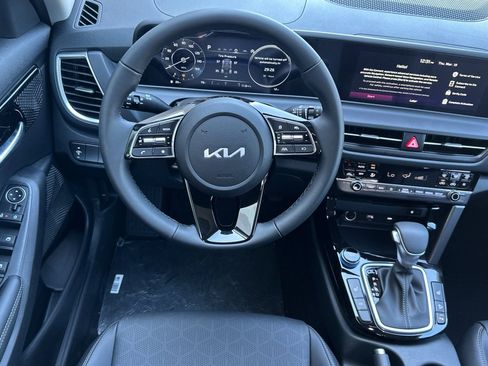 New 2026 Kia Seltos EX image 14