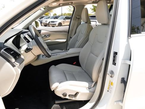 Used 2024 Volvo XC90 B6 Ultimate w/ Protection Package Premier AWD/4WD image 40