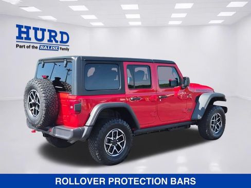 Used 2026 Jeep Wrangler Unlimited Rubicon AWD/4WD image 4