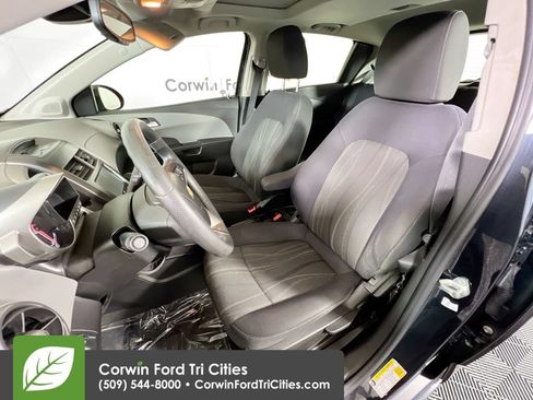 Used 2015 Chevrolet Sonic LT w/ Fun and Sun Package FWD image 23