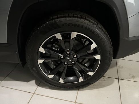New 2026 Chevrolet Equinox RS w/ Convenience Package III AWD/4WD image 11