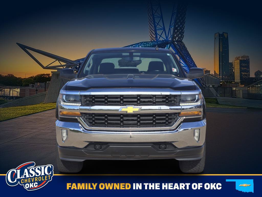 Used 2018 Chevrolet Silverado 1500 LT w/ Texas Edition AWD/4WD image 2