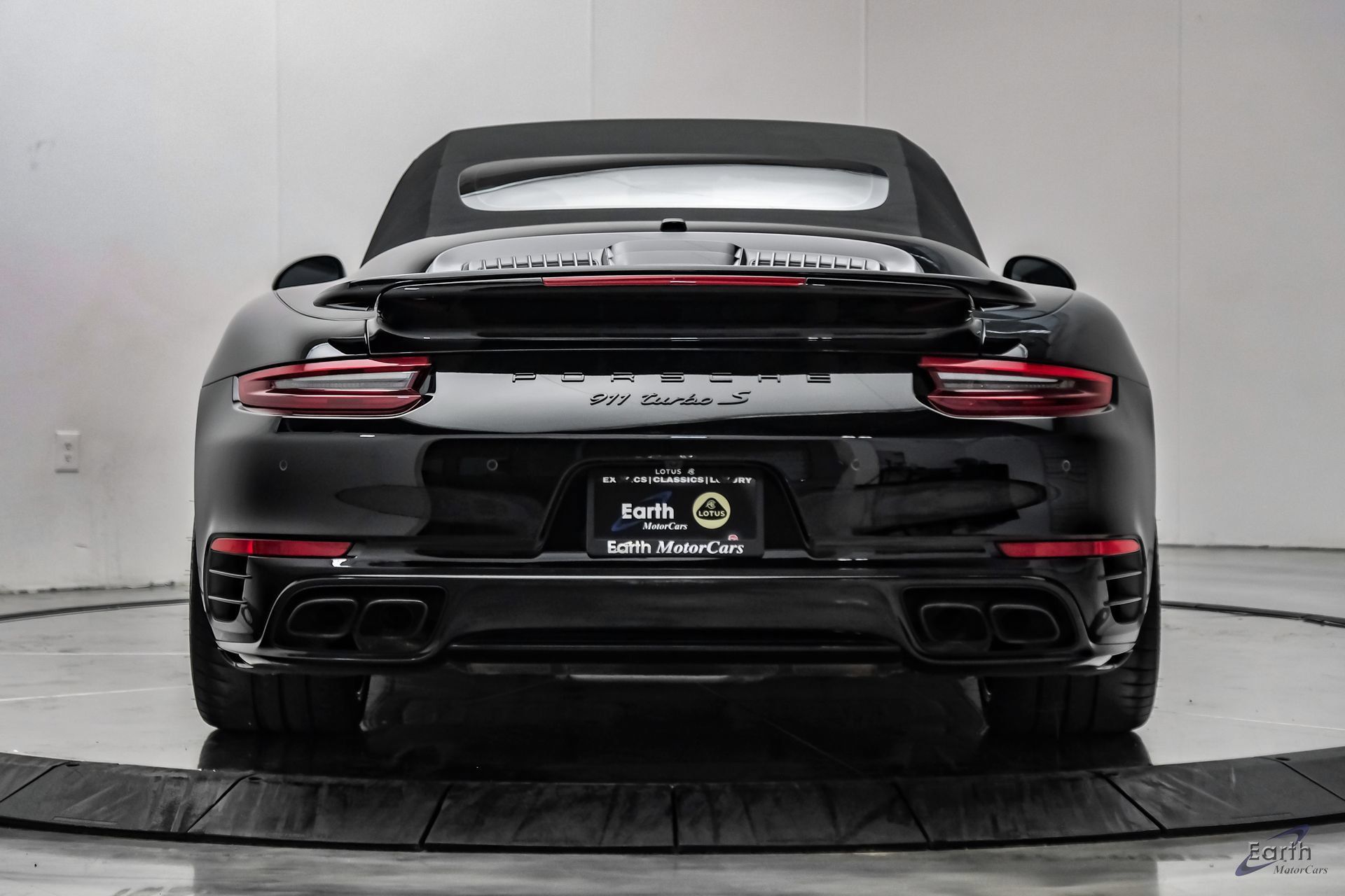 Used 2019 Porsche 911 Turbo S AWD/4WD image 15