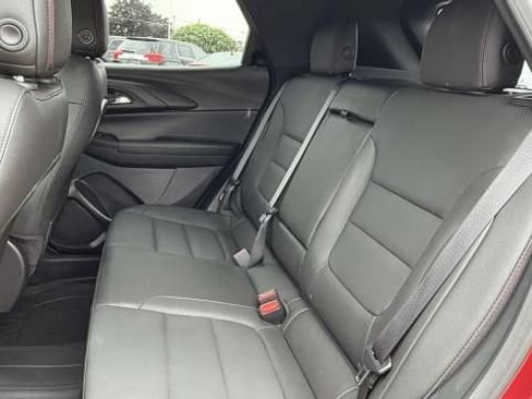 Used 2025 Chevrolet TrailBlazer RS w/ Convenience Package AWD/4WD image 32