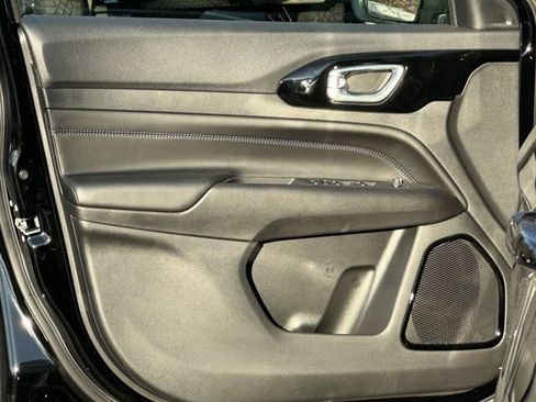 New 2026 Jeep Compass Limited image 10