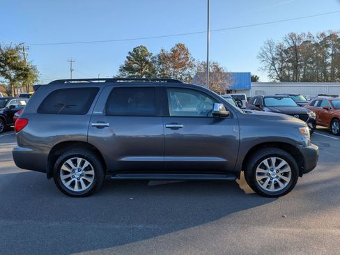 Used 2014 Toyota Sequoia Limited image 2