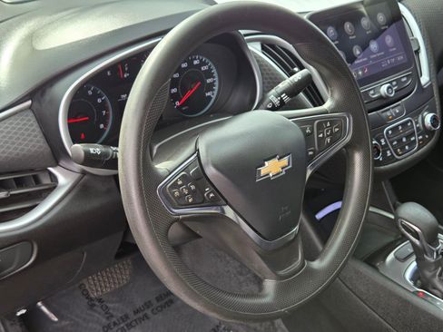 Used 2023 Chevrolet Malibu LT FWD image 18