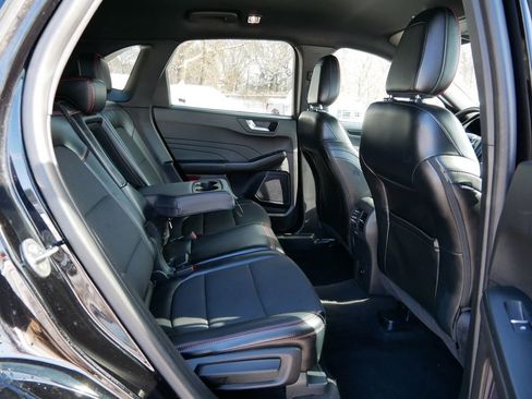 Certified 2024 Ford Escape ST-Line image 9