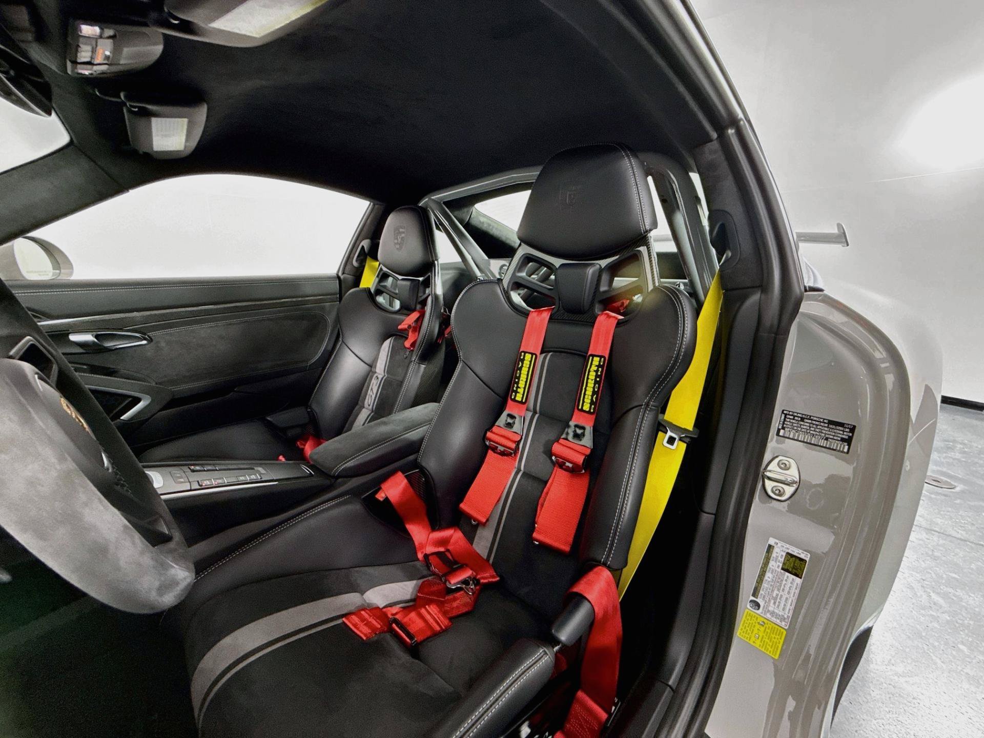 Used 2018 Porsche 911 GT3 RWD image 39