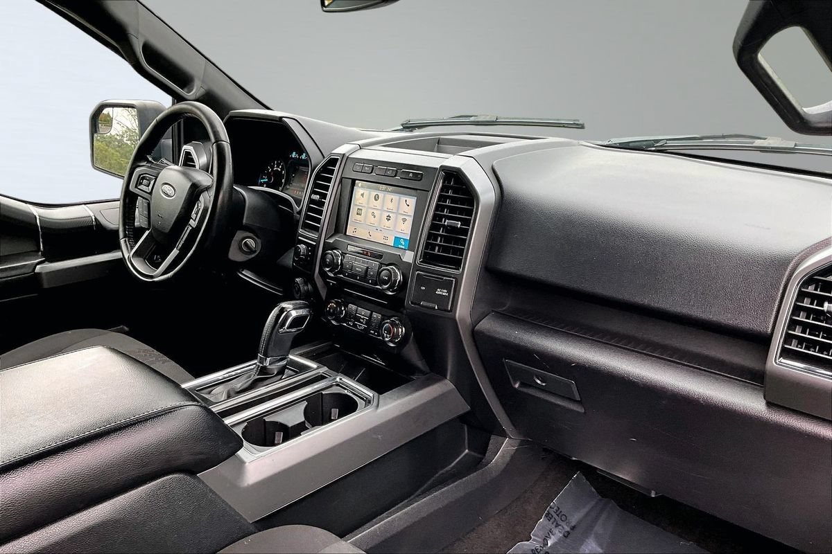 Used 2018 Ford F150 XLT w/ Equipment Group 302A Luxury AWD/4WD image 12