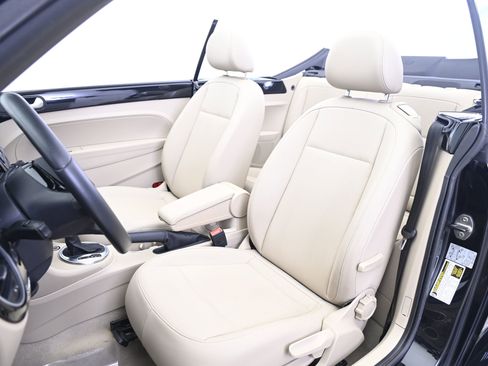 Used 2015 Volkswagen Beetle 1.8T image 29