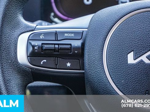 Used 2025 Kia Sportage LX FWD image 28