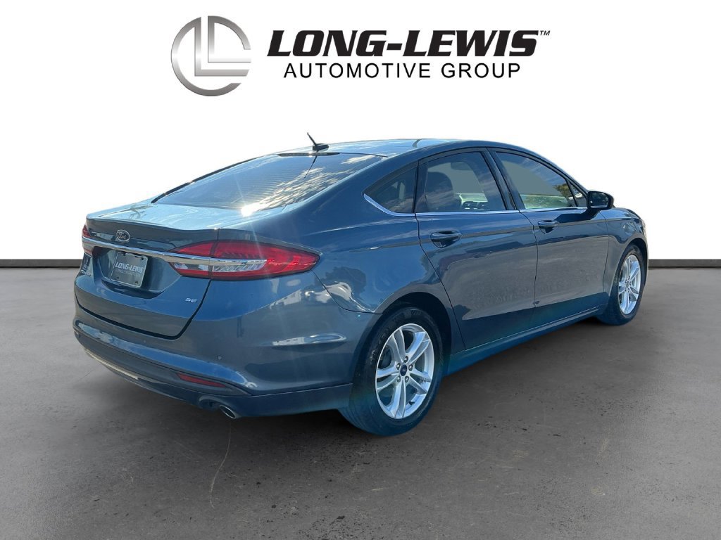 Used 2018 Ford Fusion SE w/ Fusion SE Technology Package FWD image 7