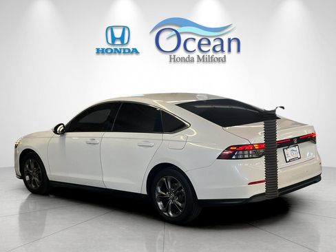 Used 2023 Honda Accord EX image 5