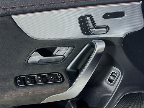 Used 2020 Mercedes-Benz CLA 250 4MATIC image 24