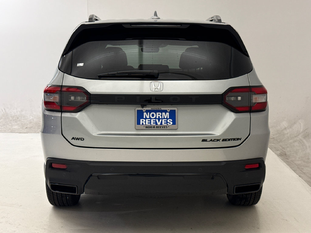 New 2026 Honda Pilot Black Edition image 8