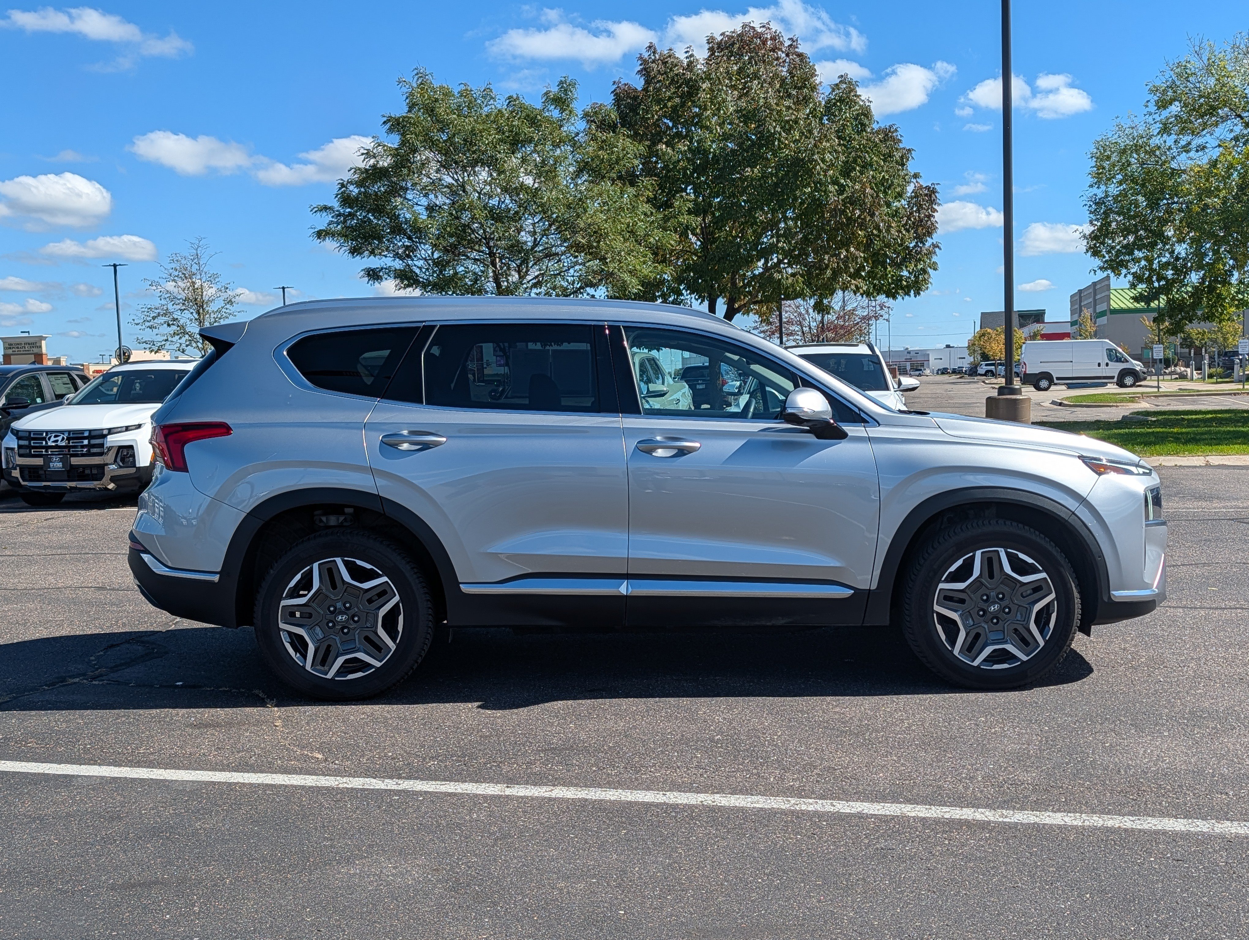 Used 2023 Hyundai Santa Fe Limited AWD/4WD image 6