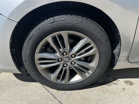 Used 2017 Toyota Camry SE FWD image 32