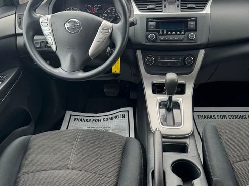 Used 2015 Nissan Sentra S image 15