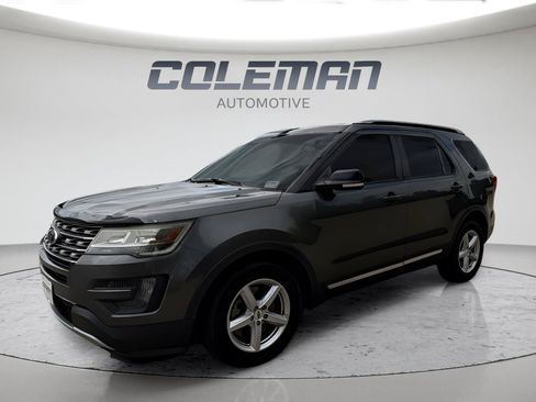 Used 2016 Ford Explorer XLT w/ Equipment Group 202A FWD image 1