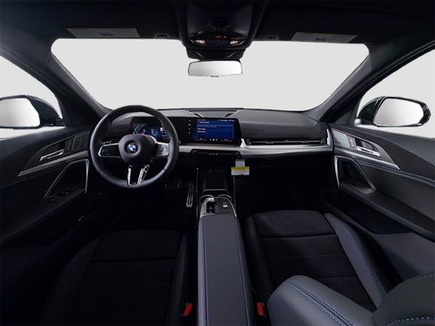 New 2026 BMW X2 xDrive28i w/ M Sport Package image 9