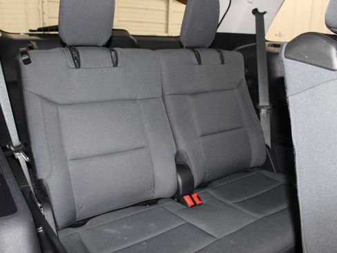 Used 2025 Ford Explorer Active image 33